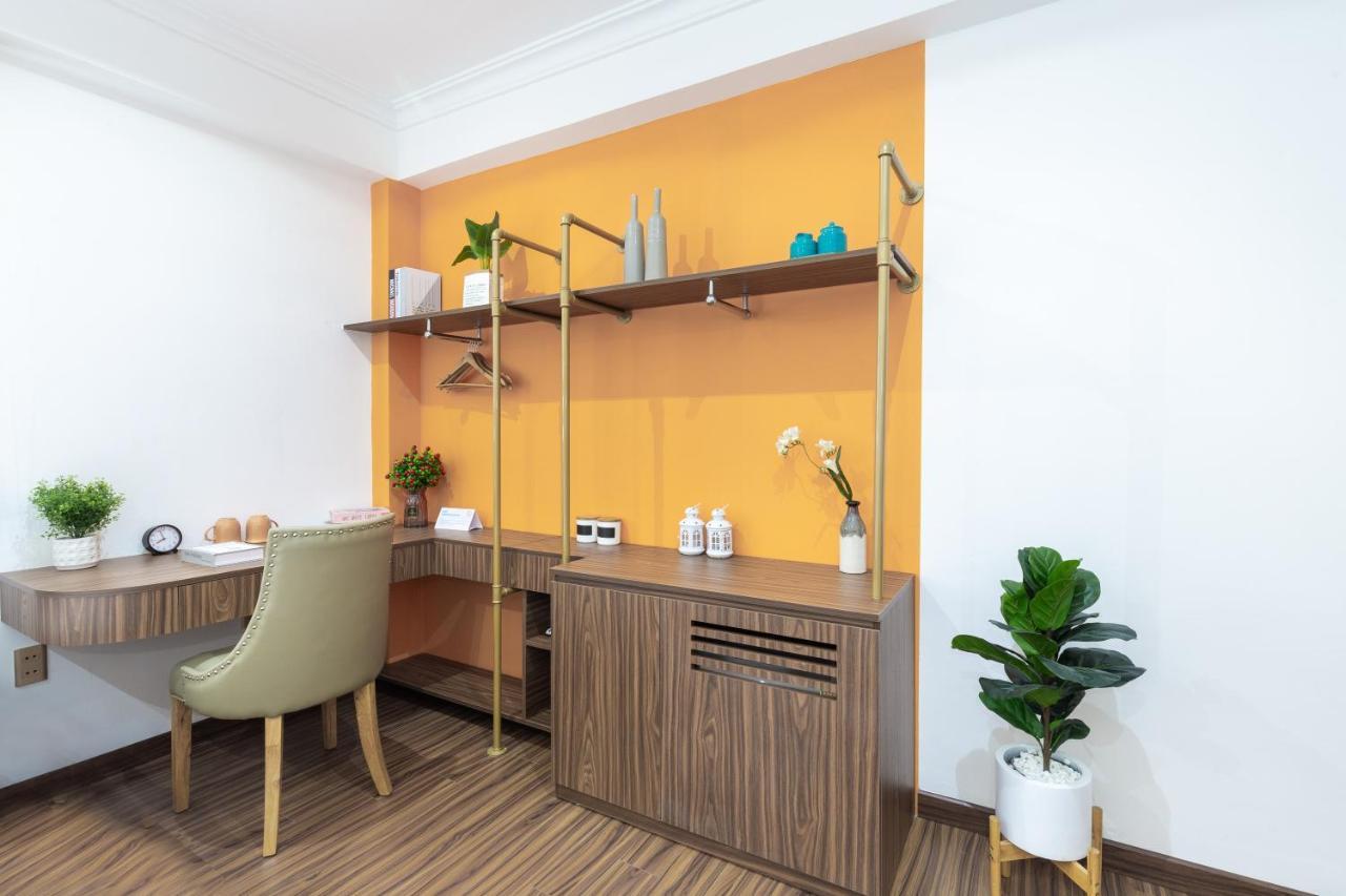 Cozrum Smart - First Target Hotel Ho Chi Minh-staden Exteriör bild