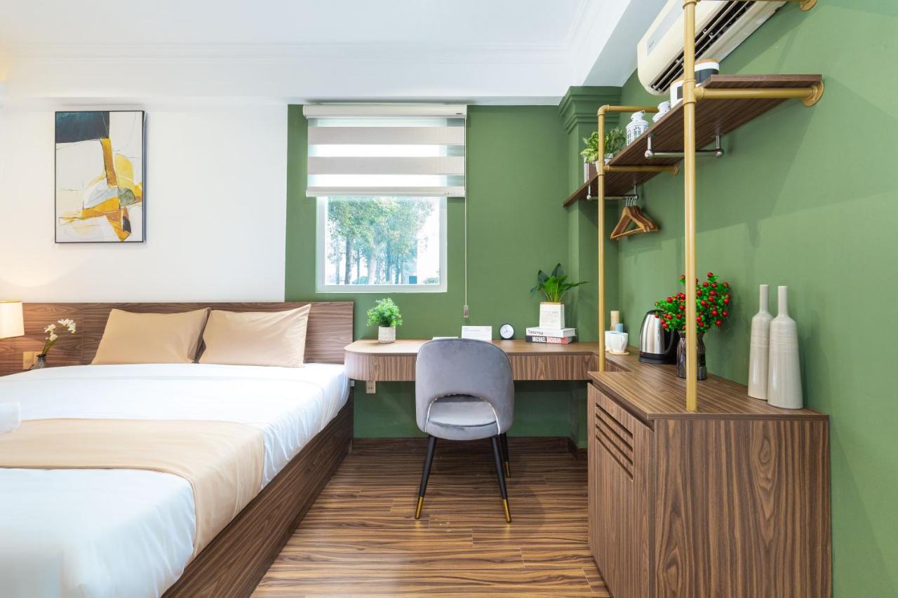 Cozrum Smart - First Target Hotel Ho Chi Minh-staden Exteriör bild