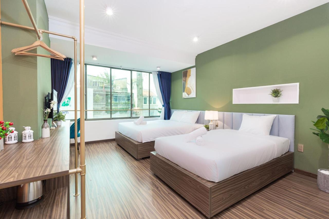 Cozrum Smart - First Target Hotel Ho Chi Minh-staden Exteriör bild