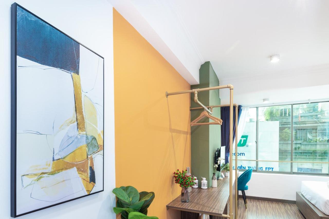 Cozrum Smart - First Target Hotel Ho Chi Minh-staden Exteriör bild